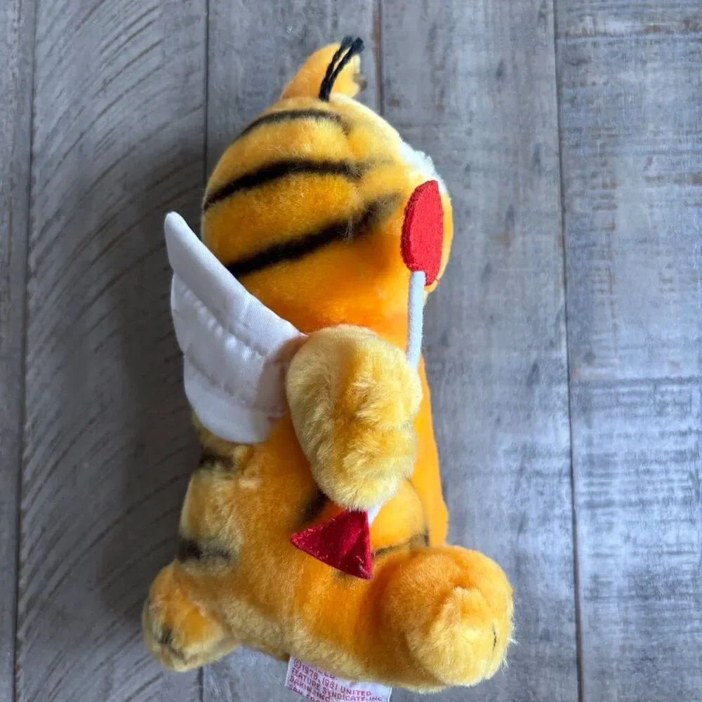 Vintage 1981 Dakin Garfield CUPID Wings Bow & Arrow Plush